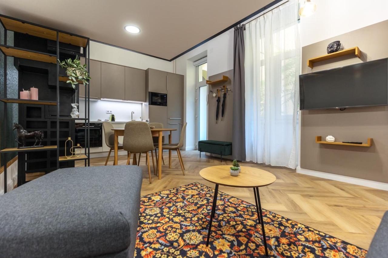 Downtown Luxury Apartment Budapest Exterior photo